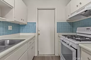 395 Antigua, Hemet, CA 92545 - Photo 13