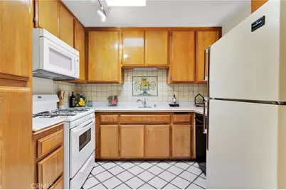 12760 Pinehurst, Victorville, CA 92395 - Photo 21