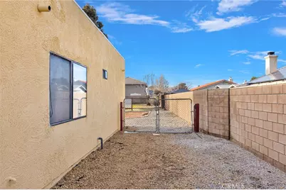 12760 Pinehurst, Victorville, CA 92395 - Photo 37