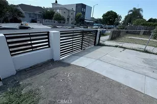 155 E 84th St, Los Angeles, CA 90003 - Photo 11