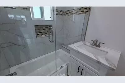 155 E 84th Street, Los Angeles, CA 90003 - Photo 13