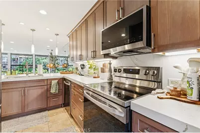 8212 Marina Pacifica, Long Beach, CA 90803 - Photo 23