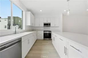 27329 Bear Creek Ln, Valencia, CA 91381 - Photo 11