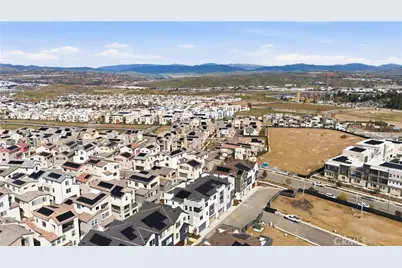 27329 Bear Creek Lane, Valencia, CA 91381 - Photo 25