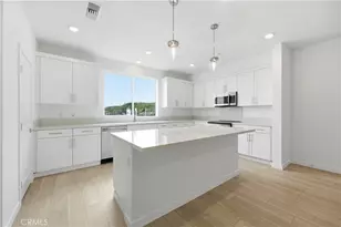 27329 Bear Creek Ln, Valencia, CA 91381 - Photo 9