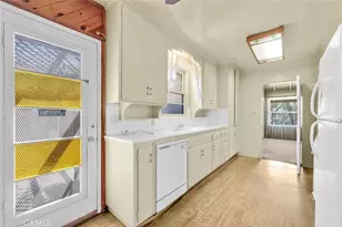 4685 Rosewood, Riverside, CA 92506 - Photo 7