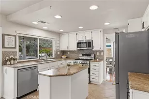 16727 Lake Knoll, Riverside, CA 92503 - Photo 17