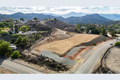 14735 Descanso, Lake Mathews, CA 92570 - Photo 9