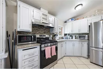 5960 Troth Street, Mira Loma, CA 91752 - Photo 9