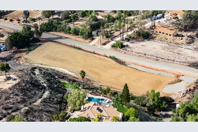 14735 Descanso, Lake Mathews, CA 92570 - Photo 13