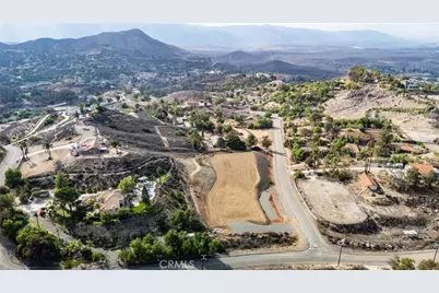 14735 Descanso, Lake Mathews, CA 92570 - Photo 11