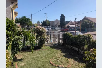 975 E 43rd Street, Los Angeles, CA 90011 - Photo 7