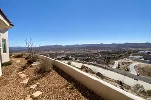 6057 Buena Suerte, Yucca Valley, CA 92284 - Photo 39