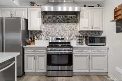 1044 Meadowview Court, Corona, CA 92878 - Photo 13