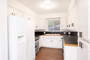 4227 Miramonte Pl, Riverside, CA 92501 - Photo 11