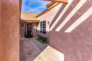 17190 Melon Ave, Fontana, CA 92336 - Photo 7
