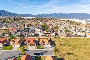 17190 Melon Ave, Fontana, CA 92336 - Photo 5