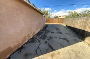 18236 Owen, Fontana, CA 92335 - Photo 5