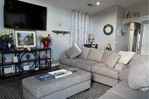 1344 E Parkview Ct, Visalia, CA 93292 - Photo 3