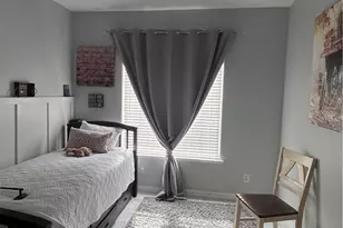 1344 E Parkview Ct, Visalia, CA 93292 - Photo 9