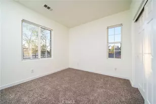 10972 White Oak Ln, Fontana, CA 92337 - Photo 21