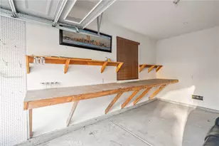 10972 White Oak Ln, Fontana, CA 92337 - Photo 39