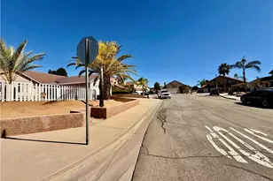 25708 Aspenwood Ct, Moreno Valley, CA 92557 - Photo 9