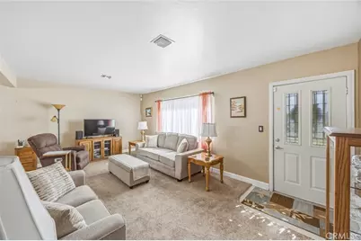 17320 Anastasia, Fontana, CA 92335 - Photo 9