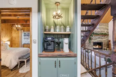 401 Grizzly Road, Lake Arrowhead, CA 92352 - Photo 17