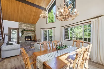 401 Grizzly Road, Lake Arrowhead, CA 92352 - Photo 3