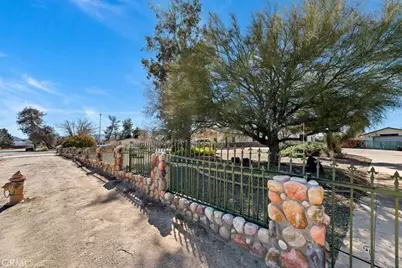 9860 Alta Mesa Avenue, Phelan, CA 92371 - Photo 7