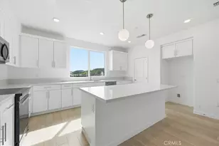 27341 Bear Creek Ln, Valencia, CA 91381 - Photo 11