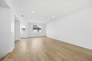 27341 Bear Creek Ln, Valencia, CA 91381 - Photo 7