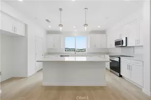 27341 Bear Creek Ln, Valencia, CA 91381 - Photo 9