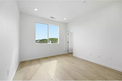 27341 Bear Creek Lane, Valencia, CA 91381 - Photo 23