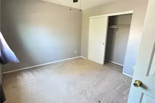 6340 Peach Blossom, Jurupa, CA 92880 - Photo 17