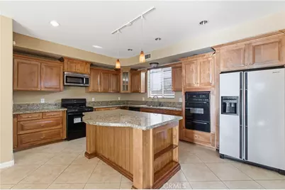 6958 Amigo, Reseda, CA 91335 - Photo 9