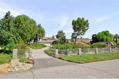 10684 Lakeview Road, Yucaipa, CA 92399 - Photo 3