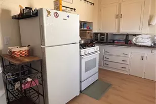 5440 Wadean Pl, Oakland, CA 94601 - Photo 7