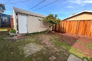 5440 Wadean Pl, Oakland, CA 94601 - Photo 15
