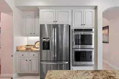 7470 Chateau Ridge Lane, Riverside, CA 92506 - Photo 21