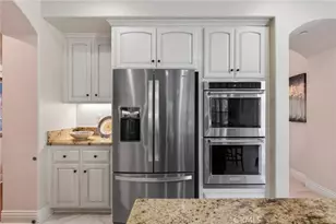 7470 Chateau Ridge Ln, Riverside, CA 92506 - Photo 21