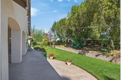 7470 Chateau Ridge Lane, Riverside, CA 92506 - Photo 43