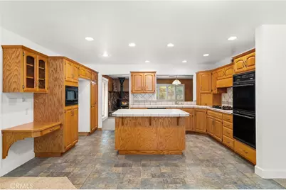 31686 Luring Pines Circle, Running Springs, CA 92382 - Photo 7