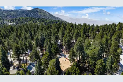 31686 Luring Pines Circle, Running Springs, CA 92382 - Photo 43