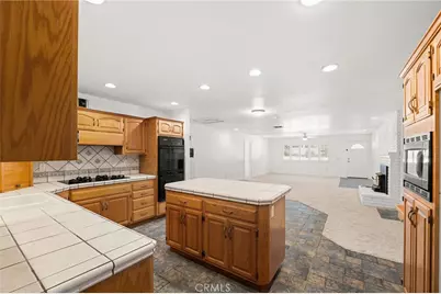 31686 Luring Pines, Running Springs, CA 92382 - Photo 9