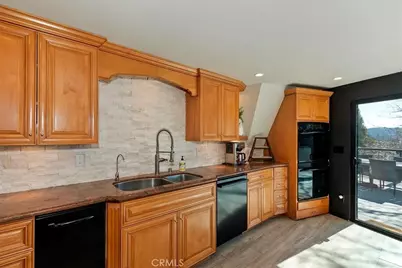 28131 Zermatt, Lake Arrowhead, CA 92352 - Photo 9