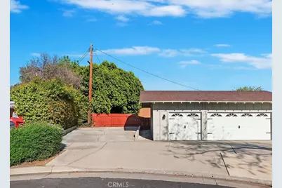 5296 Bronson, Riverside, CA 92506 - Photo 7