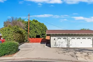 5296 Bronson, Riverside, CA 92506 - Photo 7