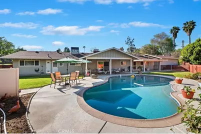 5296 Bronson, Riverside, CA 92506 - Photo 37